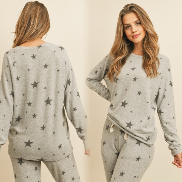 Soft Cozy Brushed Gray Star Print Lounge Set - Picture 4 of 10